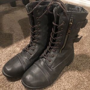 Women’s Boots, Size Small (6/7), Lace Front
